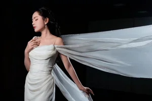 Ethereal elegance in white: A cinematic portrait - image 15