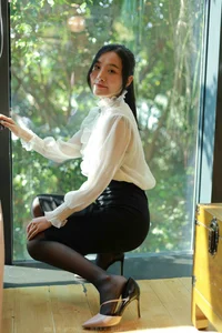 Urban Sophistication: Wanping in Black Hosiery at the Coffee House - image 4