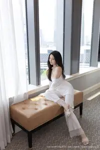 XiuRen No.10445: Yu Zi Jiang Fish – Serene Elegance in Delicate Loungewear - image 3