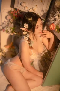 Stunning Zyra Aki Cosplay Photography: The Blossoms Series (繁花) - Elegant Traditional Aesthetic Portraits and High-Quality Fashion Inspiration - image 16