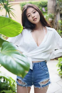 The Captivating Beauty and Career of Japanese Star Imada Mio - image 8