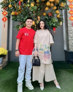 Quang Hai and Chu Thanh Huyen: A Look at Their Stylish Couple Fashion - image 8