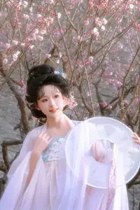Ethereal Hanfu Beauty: Rui Rui Cai Bu Shi Cai Gou Shines in YiTuYu Vol.8619 - image 8