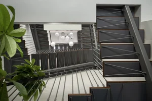 Modern Urban Townhouse Architecture: Innovative Recessed Facade Design for Contemporary City Living - image 6