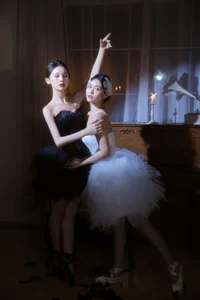 YiTuYu Art Language Vol.7389 Tina: Capturing Grace and Contemporary Style in Art Photography - image 5