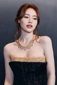 The Vietnamese Beauty Capturing Global Attention with 13 Billion Viral Views - image 3