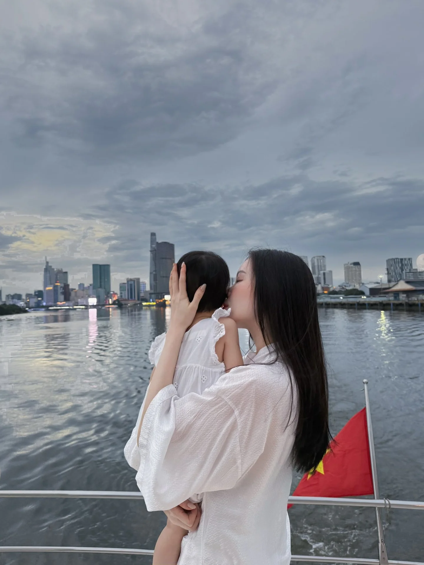 Inside the Life of Vietnam’s Most Private Heiress: The Legacy of Huyen Baby and Her Influential Family