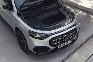 Discover the 2026 Mercedes-Benz GLB: A 7-Seater Electric SUV Conquering Snowy Peaks with an Impressive 630km Range. - image 5