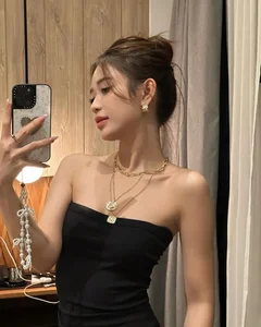 Radiant Beauty and Grace: Capturing the Best Moments of Dong Nai’s Viral Hot Girl - image 7