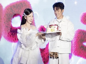Comedian Puka and Gin Tuấn Kiệt: Stylish Maternity Moments and Sweet Couple Highlights - image 4