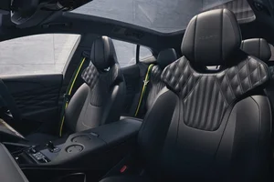 Lotus Eletre PHEV 939HP: The Ultimate Fusion of Power and Futuristic Design - image 3