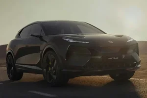 Lotus Eletre PHEV 939HP: The Ultimate Fusion of Power and Futuristic Design - image 4