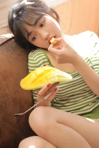 Stunning Visuals of Zhou Zi Xin in YiTuYu Art Language Vol.5815 - image 6