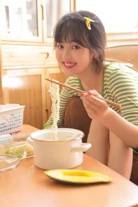 Stunning Visuals of Zhou Zi Xin in YiTuYu Art Language Vol.5815 - image 7