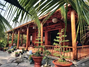 The Remarkable House Built from 4,000 Coconut Trees in Vinh Long - image 4
