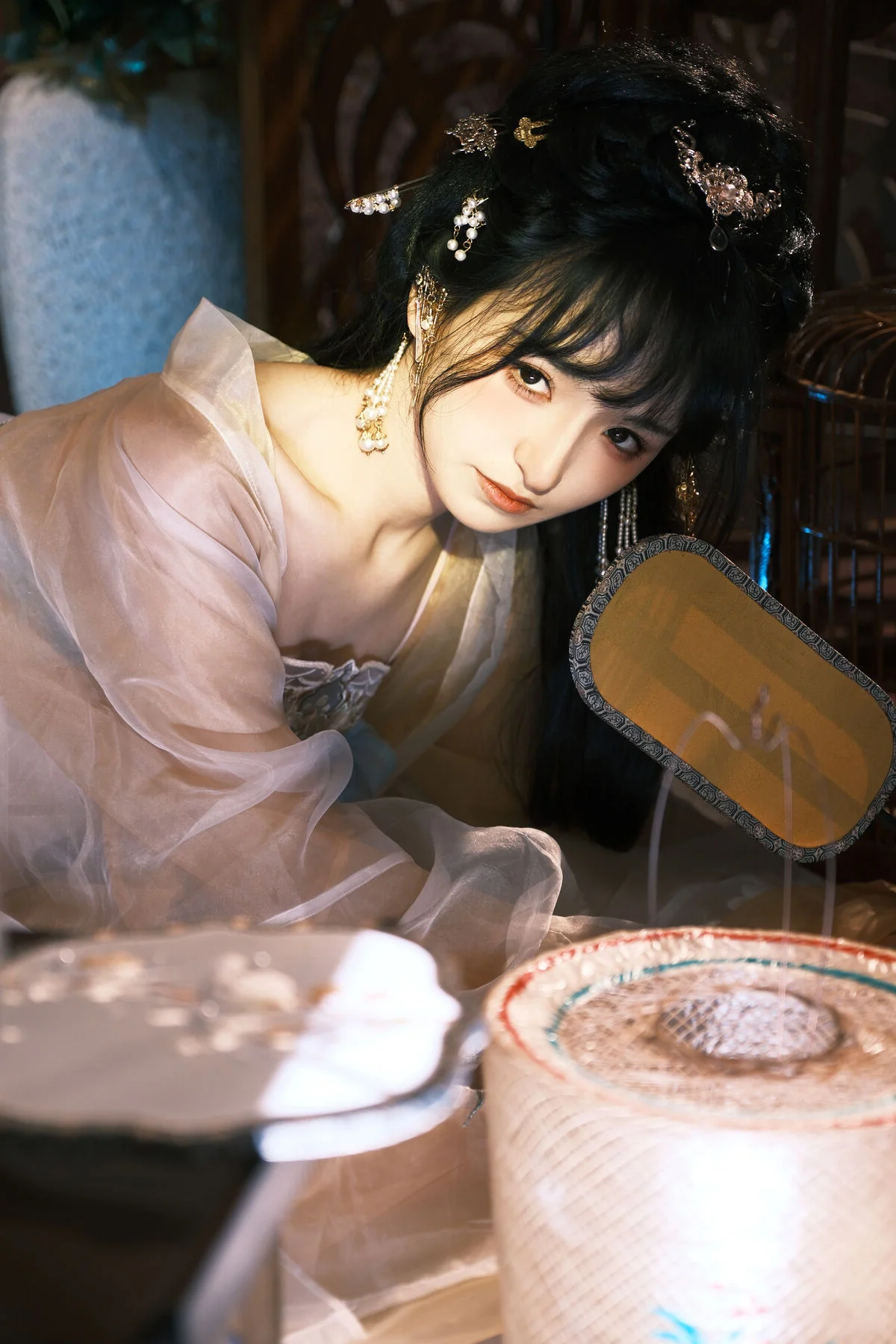YiTuYu Art Language Vol.7337 Featuring the Elegant Yu Tong Tong