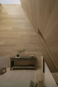 Innovative 40m2 Townhouse Design Inspired by Modern Art Museums and Creative Living - image 3