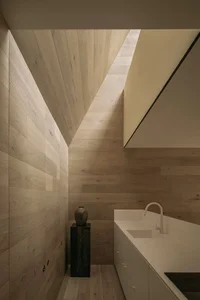 Innovative 40m2 Townhouse Design Inspired by Modern Art Museums and Creative Living - image 1