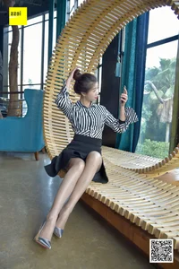 Lai Lai in Silver Stilettos: High-Fashion Sophistication in 丝享家147 - image 20