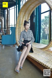 Lai Lai in Silver Stilettos: High-Fashion Sophistication in 丝享家147 - image 26
