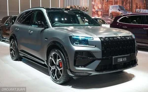 Zeekr 8X: The 1,400 HP Luxury PHEV SUV with 1,200km Range - image 5