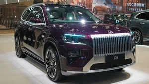 Zeekr 8X: The 1,400 HP Luxury PHEV SUV with 1,200km Range - image 7