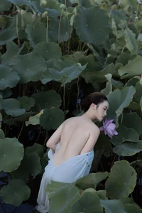 YiTuYu Art Language Vol.10310: Capturing the Aesthetic Charm of Model Hanhan - image 5