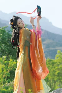 Zhao Min Featured in YiTuYu Art Language Vol.7269 Gallery - image 1