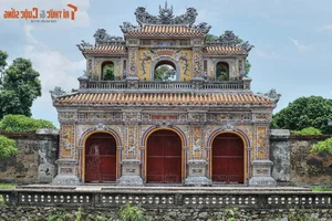 The Art and History of Hue Imperial Court Ceramic Mosaics: A Journey Through Vietnamese Heritage - image 8