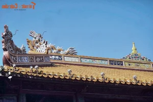 The Art and History of Hue Imperial Court Ceramic Mosaics: A Journey Through Vietnamese Heritage - image 5