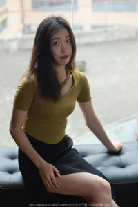 Elegant High-Slit Dress Collection Featuring Xiao Jiu for IESS - image 57
