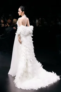 Nguyen Thu Hang Shines on the Runway for Designer Cao Minh Tien - image 0