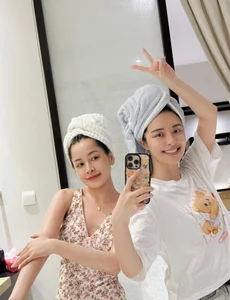 Chi Pu Hosts Chinese Celebrities for an Unforgettable Tour of Vietnam - image 6