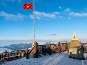 Discover the Breathtaking Beauty of Sa Pa: Vietnam’s Iconic Terraced Rice Fields and Misty Mountain Landscapes - image 8