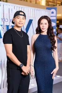 Timeless Elegance: The Red Carpet Allure of Hà Anh and Thu Hoài - image 0