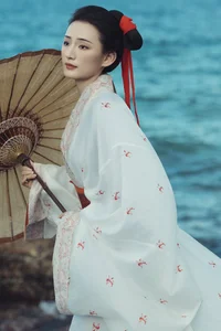Comprehensive Visual Journey: YiTuYu Art Language Vol.10217 Xie Tian Li (33P) - image 1