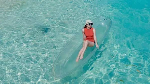Binh Hung Travel Guide: Choosing Between Budget and Luxury Island Tours - image 0