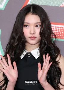 SBS Gayo Daejeon 2024: A Spectacular Battle of Visuals and K-Pop Fashion Icons - image 20