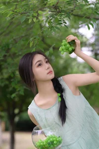 Dynamic Portrayals: YiTuYu Art Language Vol.7444 Wo Bu Shua Niao Gallery - image 2