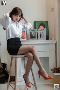 IESS Wanping Romantic Puff Sleeves and Silk Stockings Collection - image 12