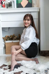IESS Wanping Romantic Puff Sleeves and Silk Stockings Collection - image 14