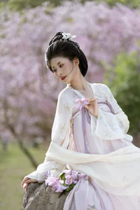 Ethereal Spring Muse: YiTuYu Vol.8958 Xiao Y Jin Tian Ye Hen Kai Xin - image 9