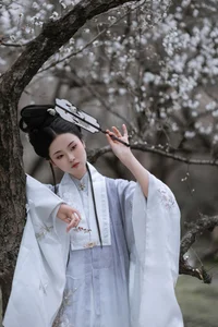 Captivating Portraits of Ting Er: Art Language Vol.6487 Collection - image 2