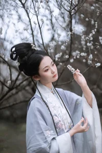 Captivating Portraits of Ting Er: Art Language Vol.6487 Collection - image 29