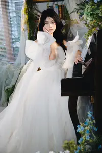 YiTuYu Art Language Vol.8775 Dan Dan: A Muse at the Piano - Melody of Pure Elegance - image 1