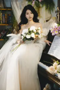 YiTuYu Art Language Vol.8775 Dan Dan: A Muse at the Piano - Melody of Pure Elegance - image 12