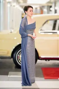 Queen Suthida of Thailand: An Icon of Elegant Fashion Blending Tradition and Modernity - image 11