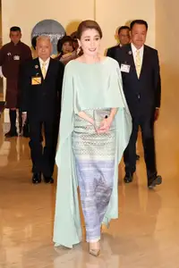 Queen Suthida of Thailand: An Icon of Elegant Fashion Blending Tradition and Modernity - image 5