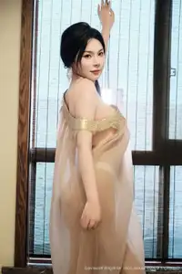 XiuRen No.10500 Mai Tian Discover Alluring Charm and Captivating Beauty - image 0