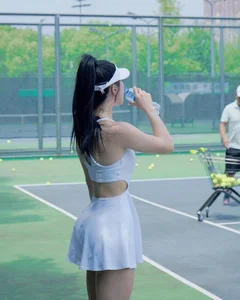 Stunning Sleepwear Trends Inspired by the Viral Supermarket Fashion Icon - image 5